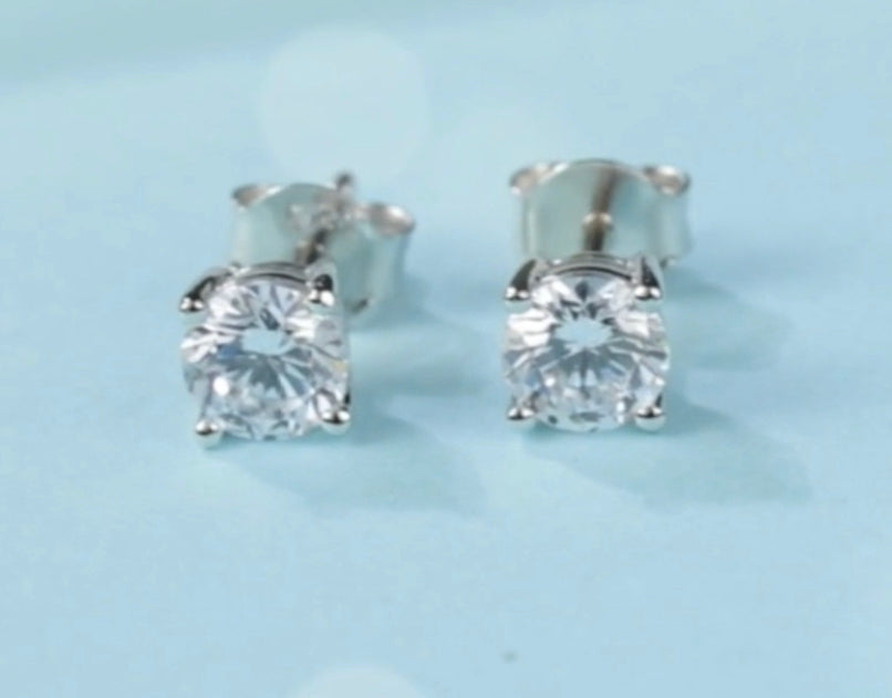 Moissanite Stud earrings
