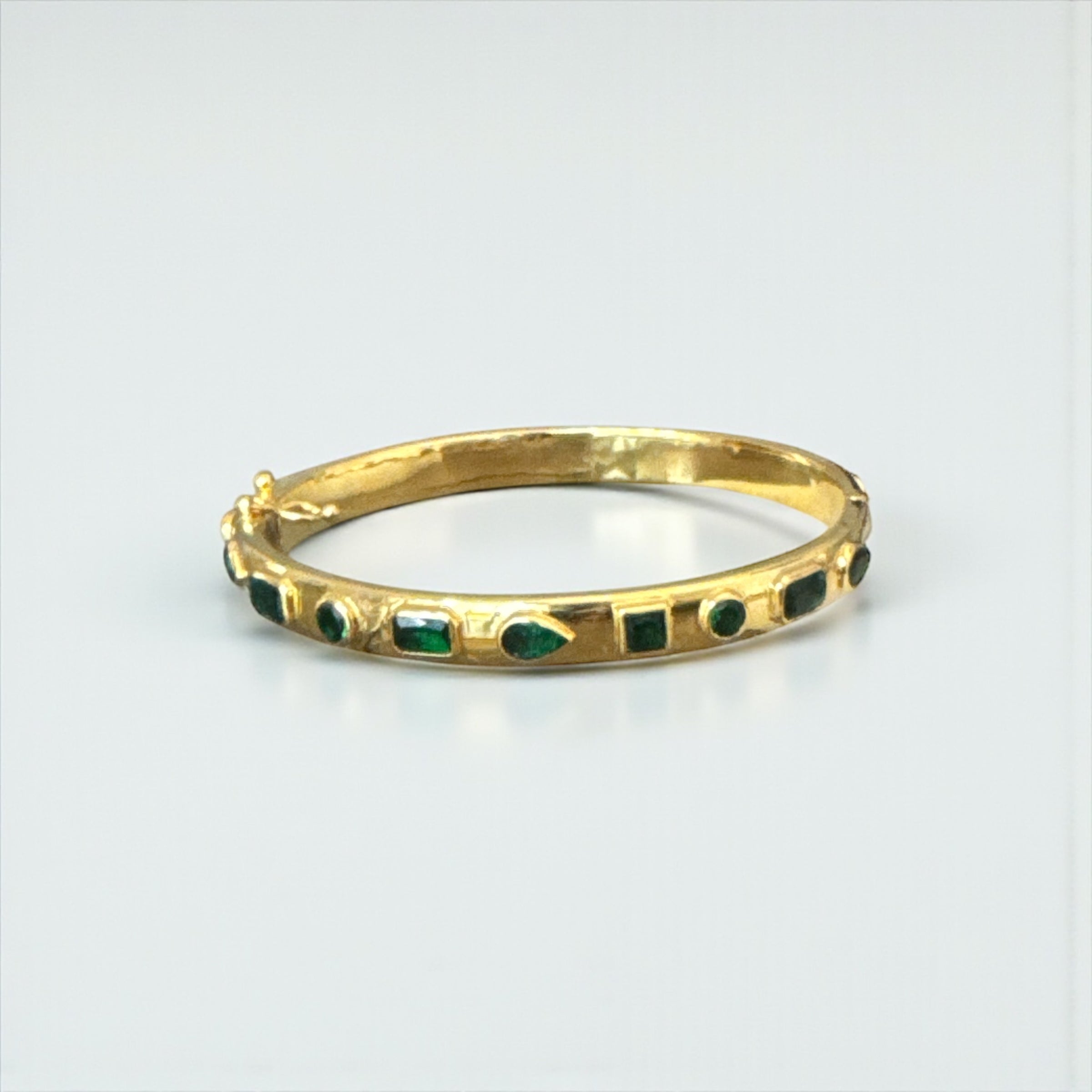 Abstract Emerald Bangle – Q.Jones Custom