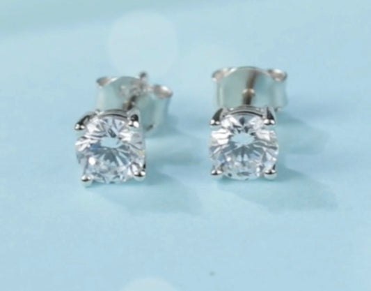 Moissanite Stud earrings