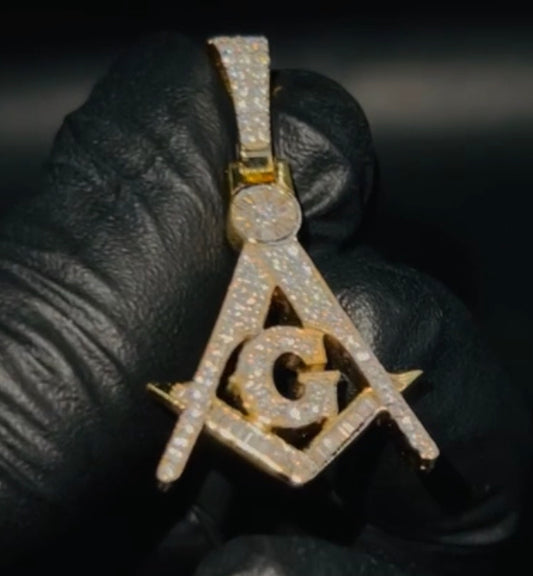 Solid Gold Mason Pendant